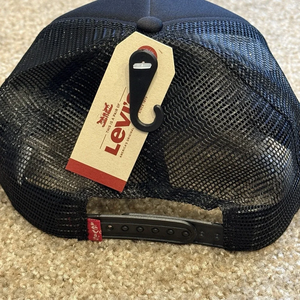 Levi's Silver Tab Hat Retro Logo Snapback Trucker Cap Black Foam Mesh One Sz NEW
